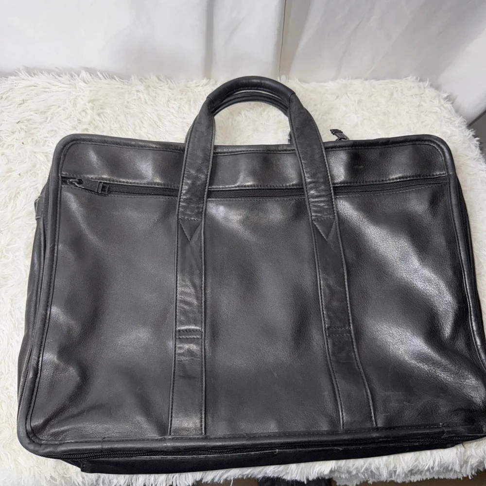 Vintage‎ Tumi Genuine Briefcase No Strap Some Distressing inside Is Clean